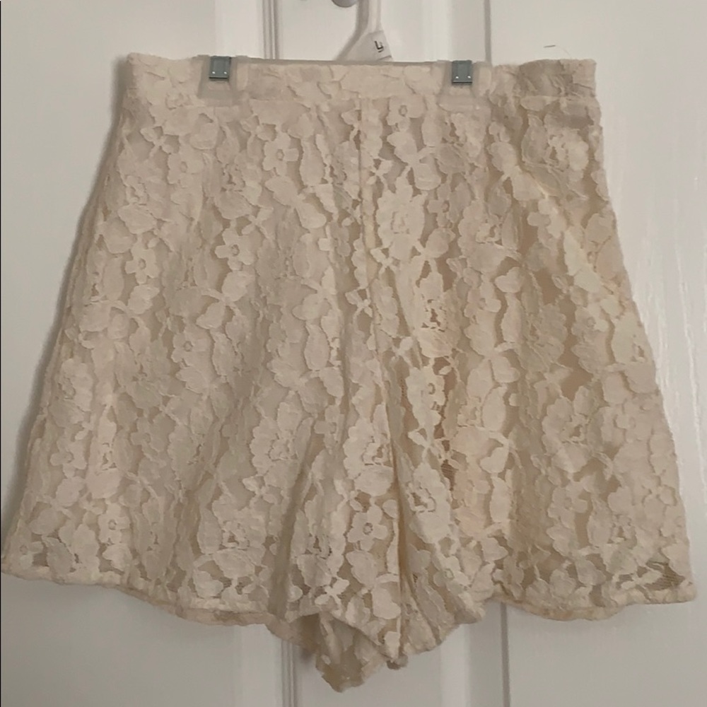 Junior size lace shorts